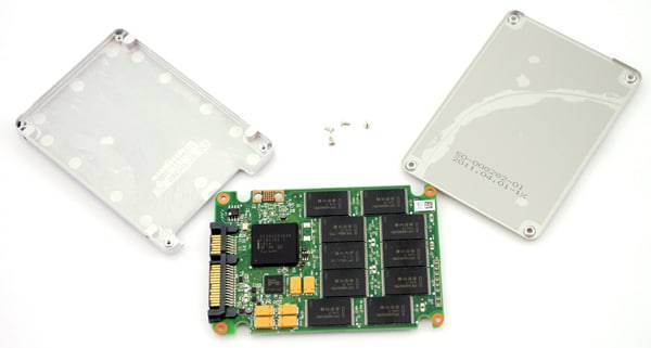 Intel SSD 320 apart