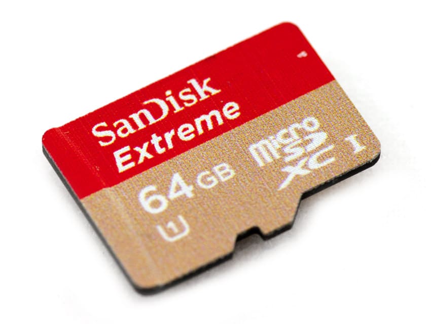 SanDisk 32GB Extreme microSDHC UHS-I Memory Card with Adapter