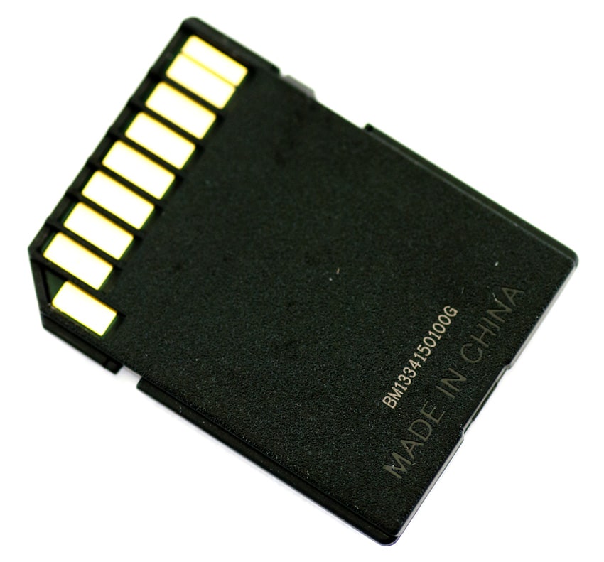 SanDisk Ultra PLUS 32GB microSD Memory Card