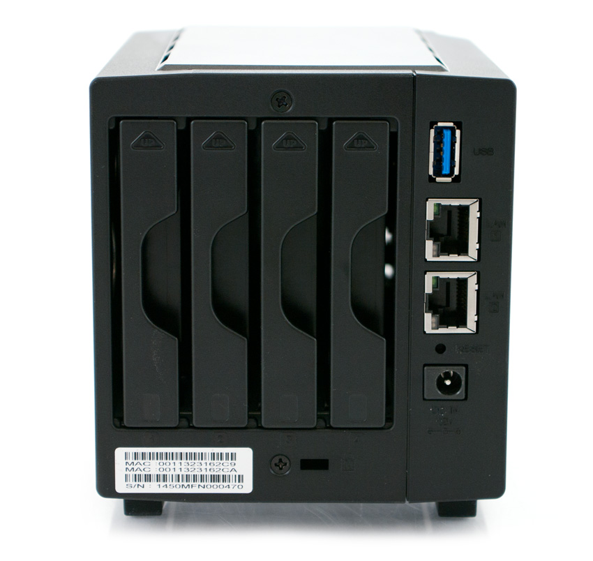 CES 2015 Quick Look: Synology DS414 Slim - Mini NAS for SSDs and Notebook  drives 