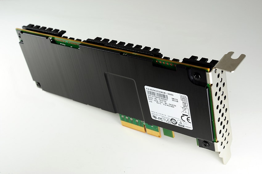 Samsung SM1715 3.2TB NVMe PCIe SSDs Now in Production