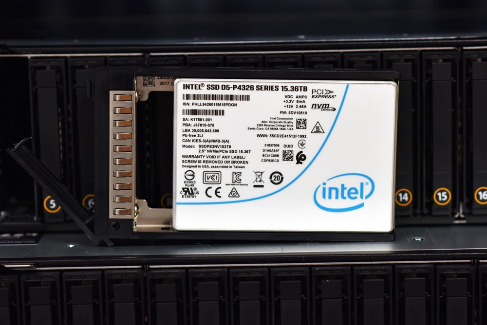 HCI QLC SSD