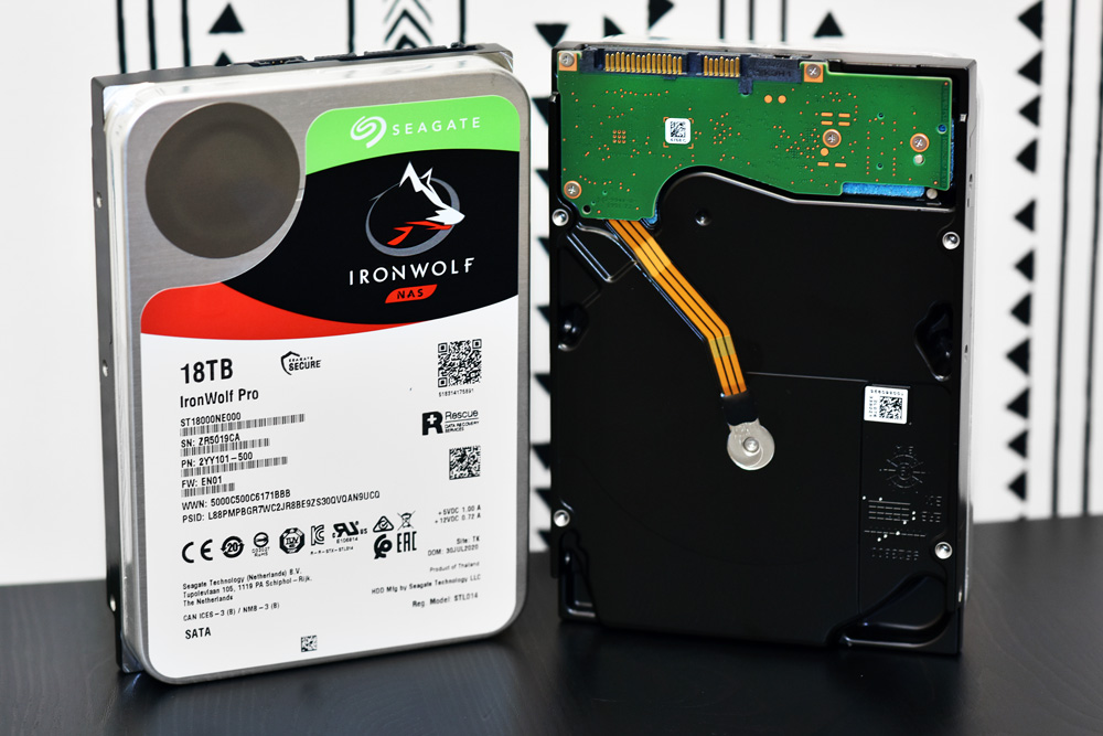 Seagate Ironwolf Pro 18tb front and back