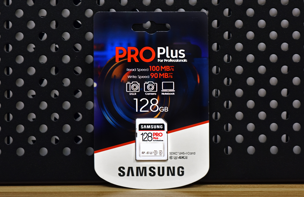 Samsung 128 Pro Plus SSD box