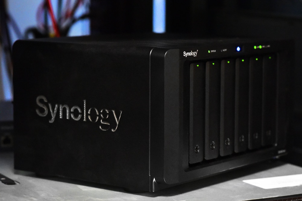 Synology ds1621 侧拍