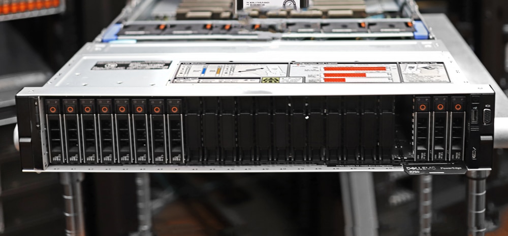 Dell EMC PowerEdge R750 front