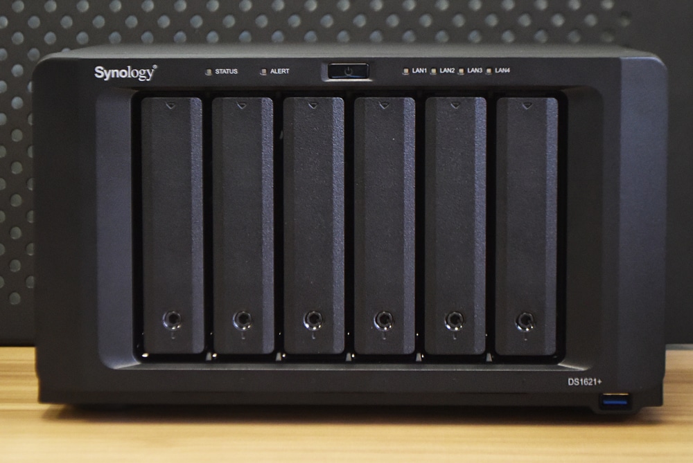 Synology DiskStation DS1621+ frontal