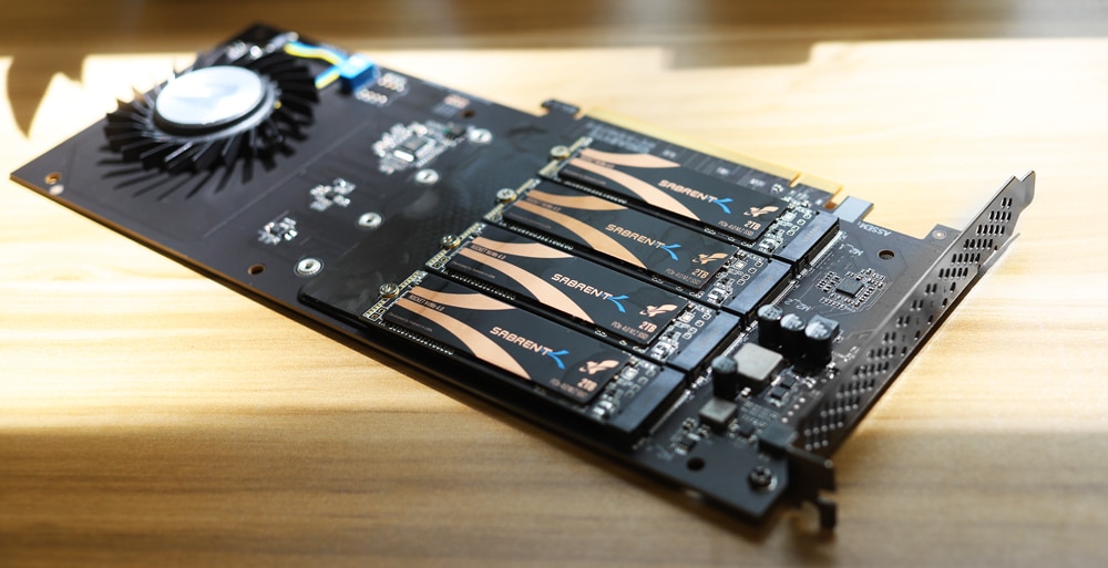 4-Drive M.2 NVMe SSD to PCIe 4.0 x16 Bifurcation Adapter Card with