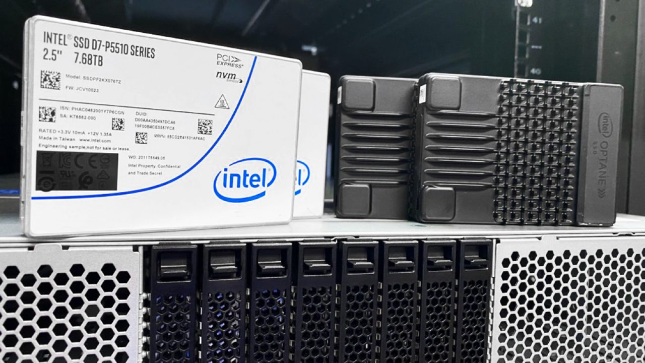 Сервера intel. Intel Optane d7-p5510. Intel Optane 2tb. Серверный SSD. Сервер Intel.