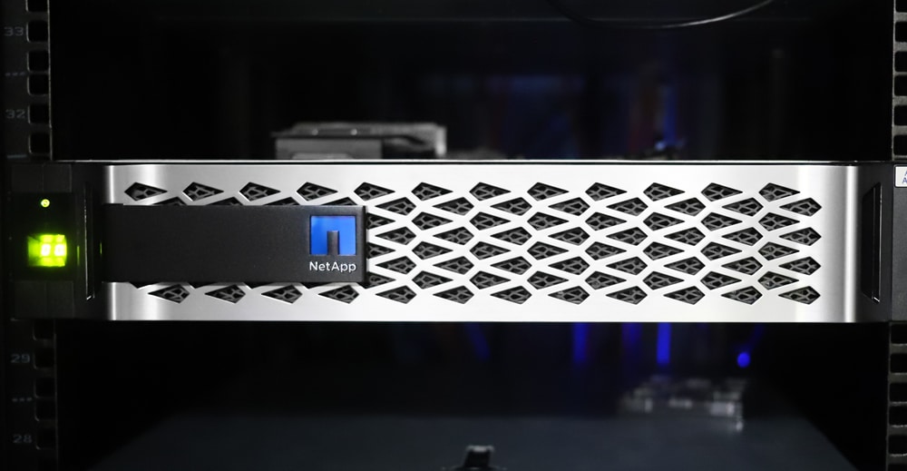 netapp aff a200 front