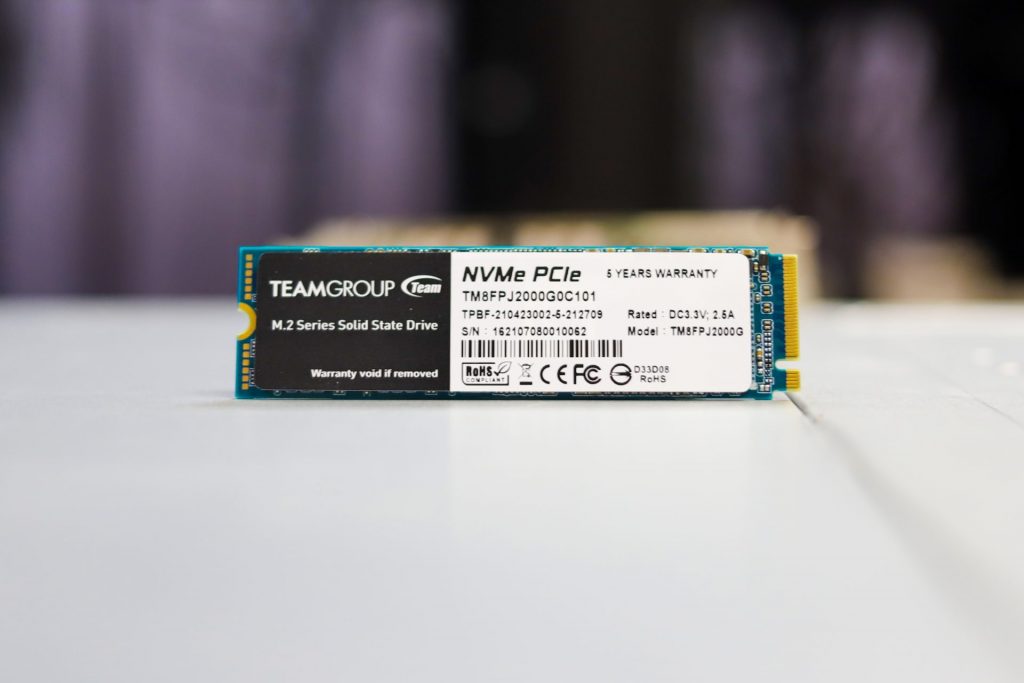 TeamGroup plante à son tour 8 To de NAND sur un SSD M.2 NVMe - Le comptoir  du hardware