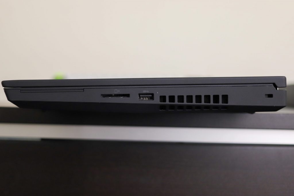 Lenovo ThinkPad P15 Gen 2 right side