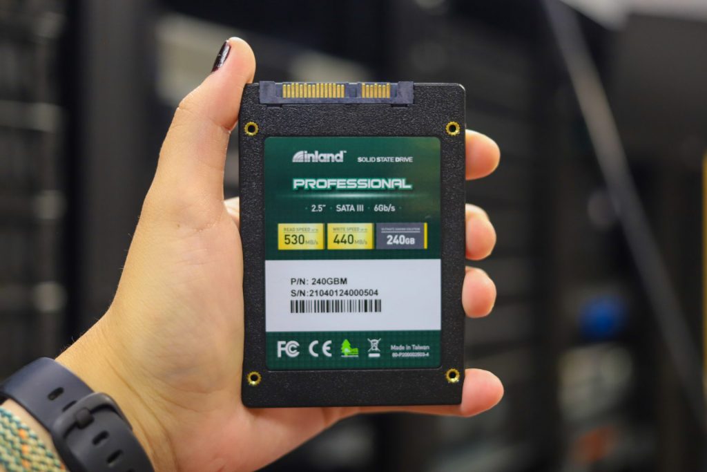 administration Rise Aja How Good is Micro Center's Free SSD? - StorageReview.com
