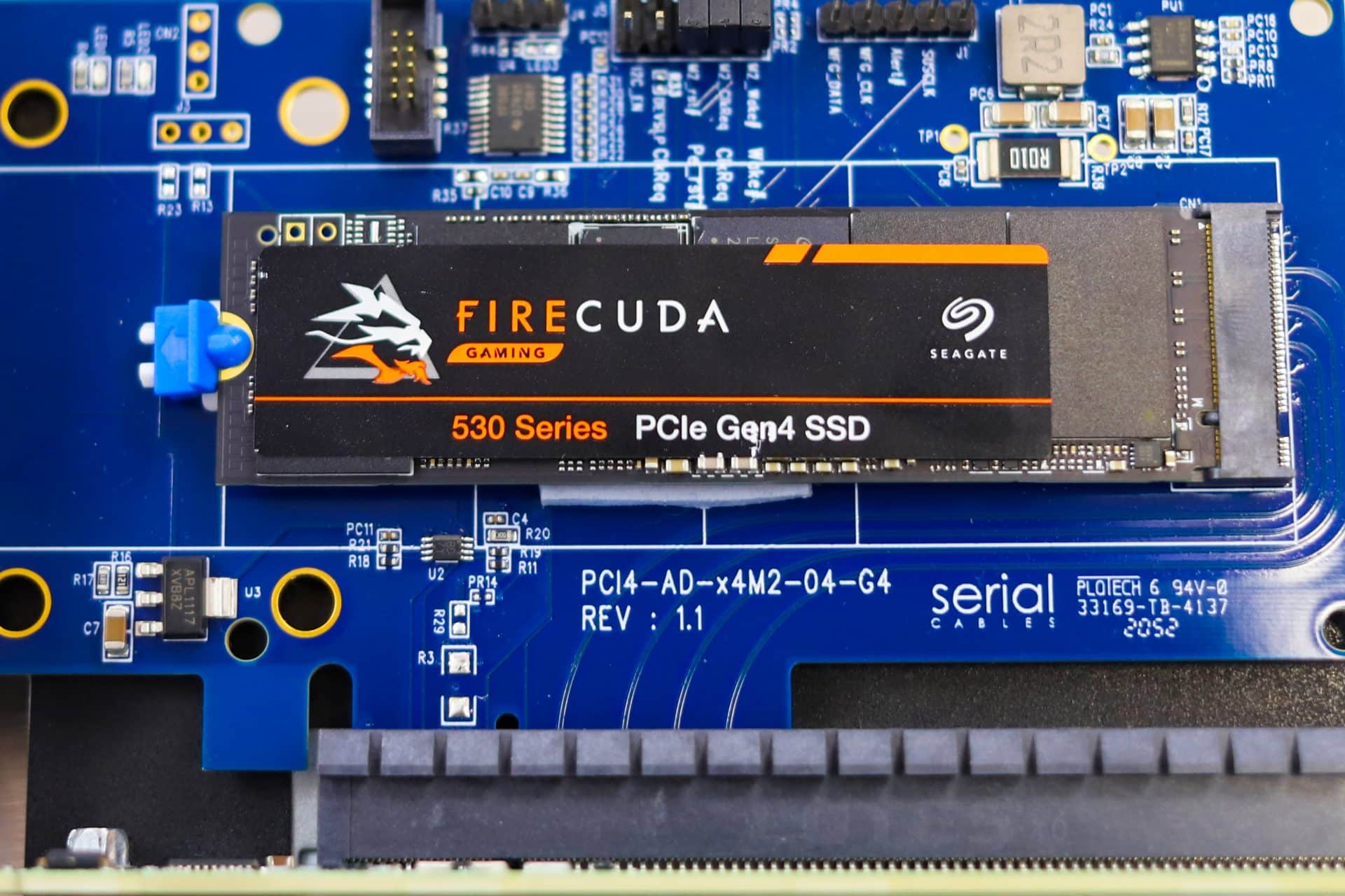 服务器中的 Seagate FireCuda 530 SSD