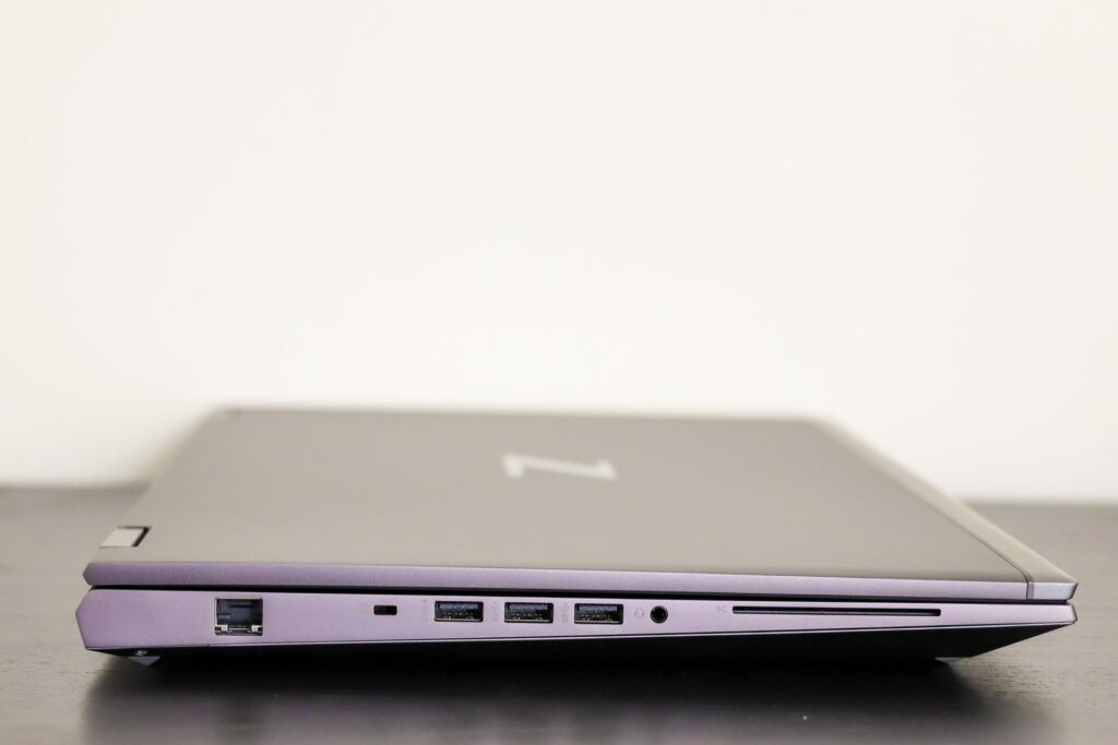 HP ZBook 17 Fury G8 Left Edge