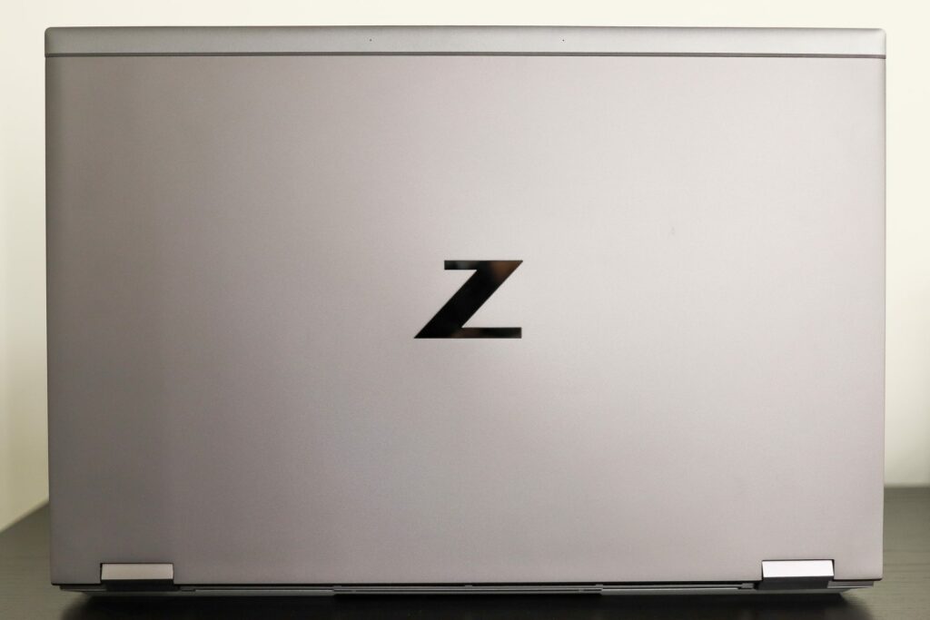 Topo HP ZBook 17 Fury G8