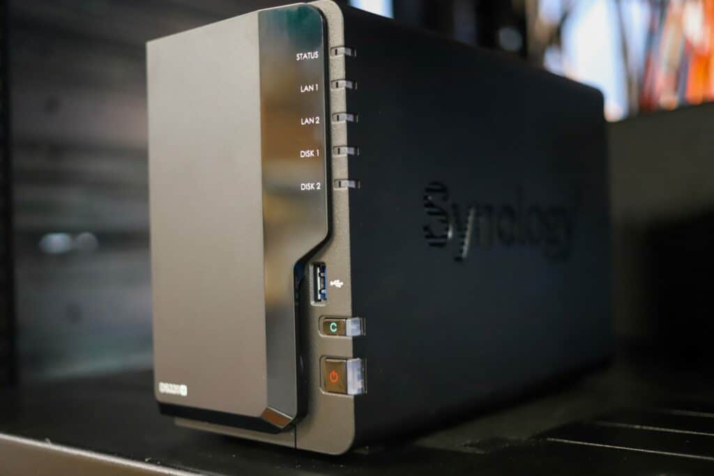 Synology DiskStation DS220+ right side angle