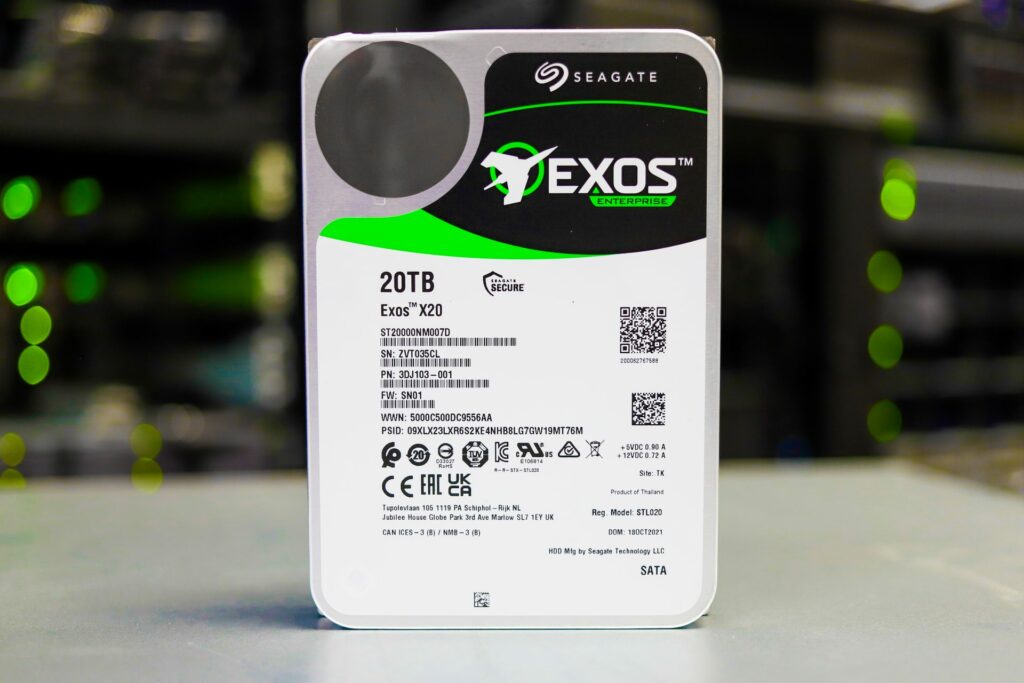 Seagate Exos X20 20TB エンタープライズ HDD 前面