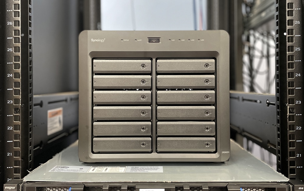 Synology DiskStation DS2422+ frontal