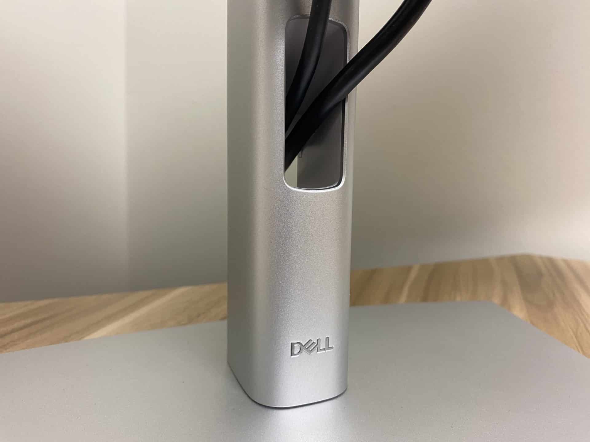 Dell_P2723QE_Cable_Management_Hole