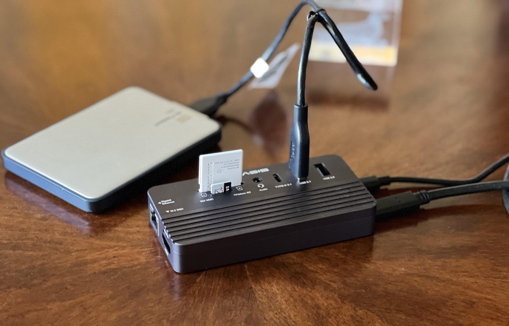 Acasis USB-C-Hub mit SSD-Gehäuse