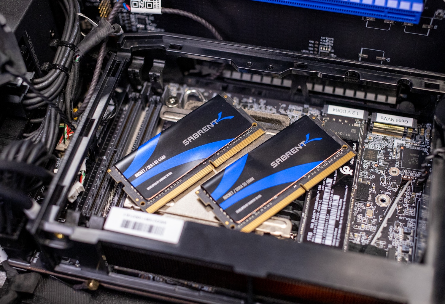 Ssd hotsell vs ddr4