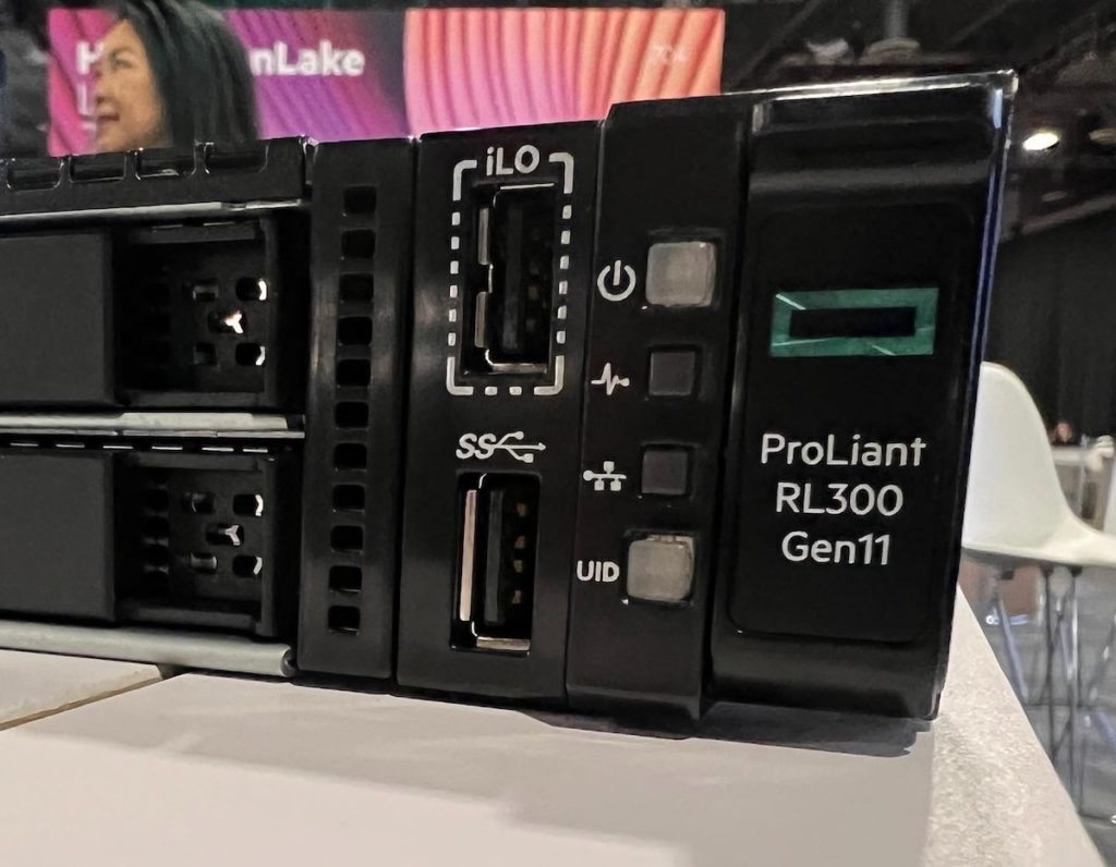 storagereview hp rl300 front ports