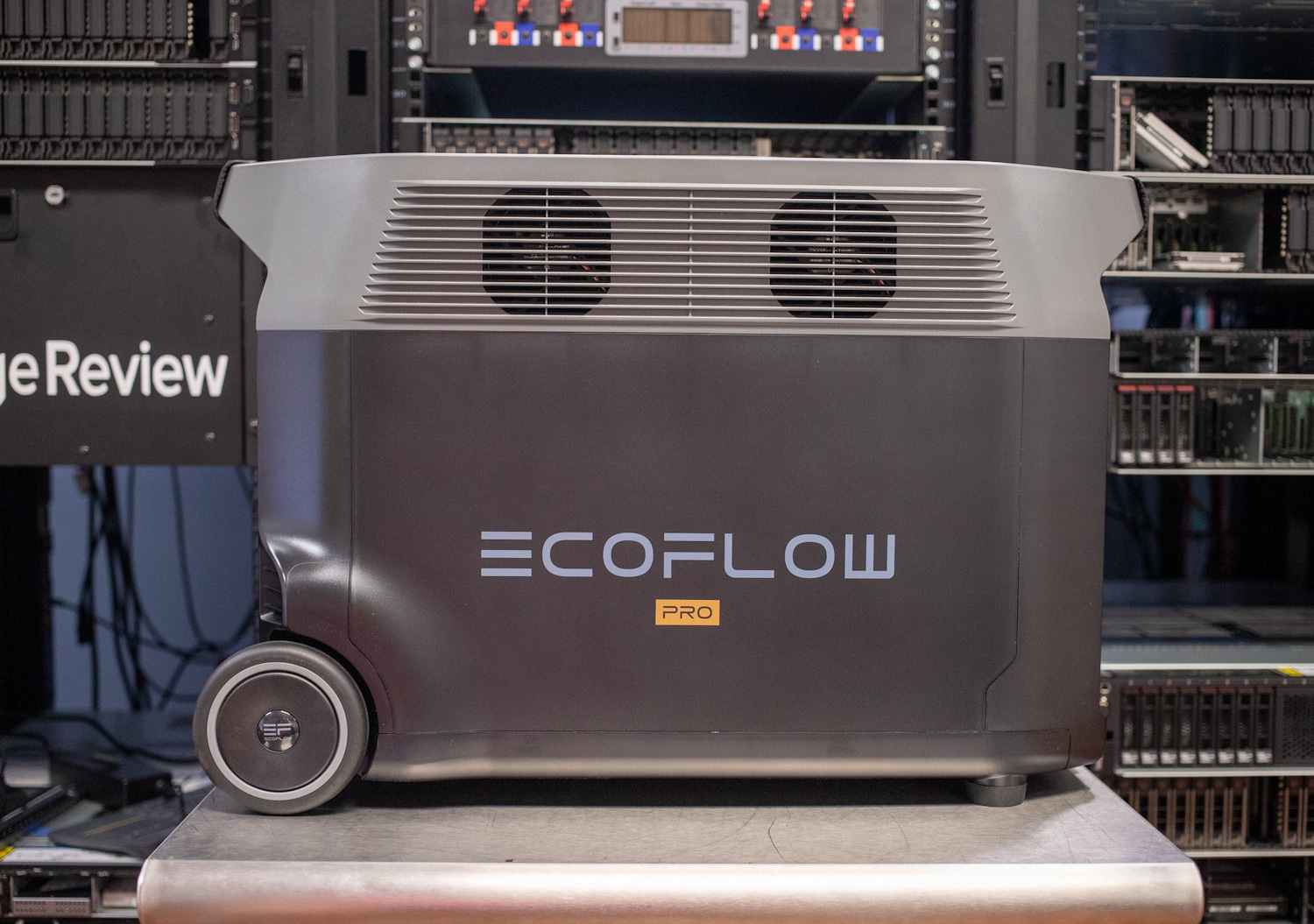 EcoFlow DELTA Pro side