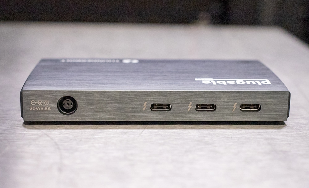 StorageReview-Plugable-TB4-Hub-2