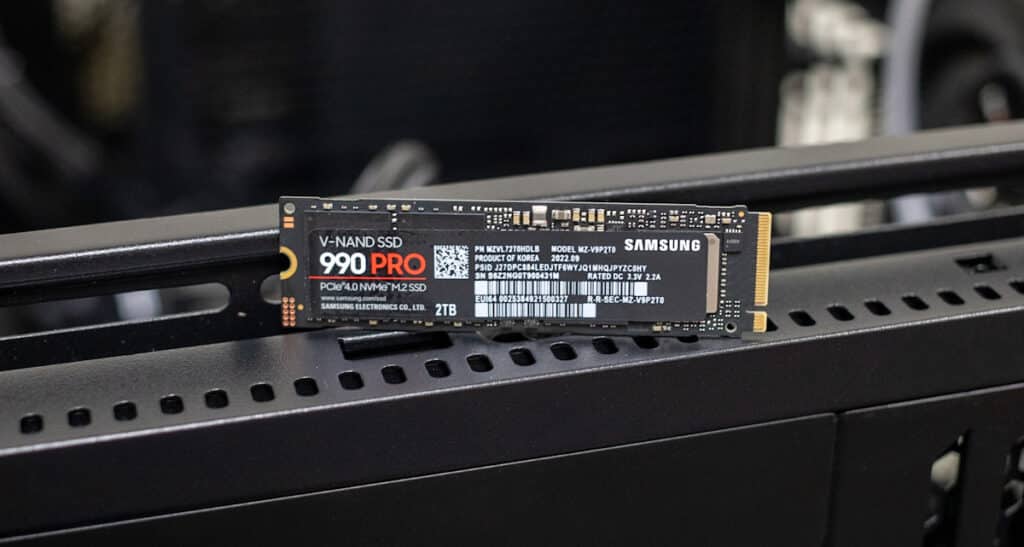 SAMSUNG - 990 PRO - Disque SSD Interne - 1 To - Avec dissipateur - PCIe 4.0  - NVMe 2.0 - M2 2280 