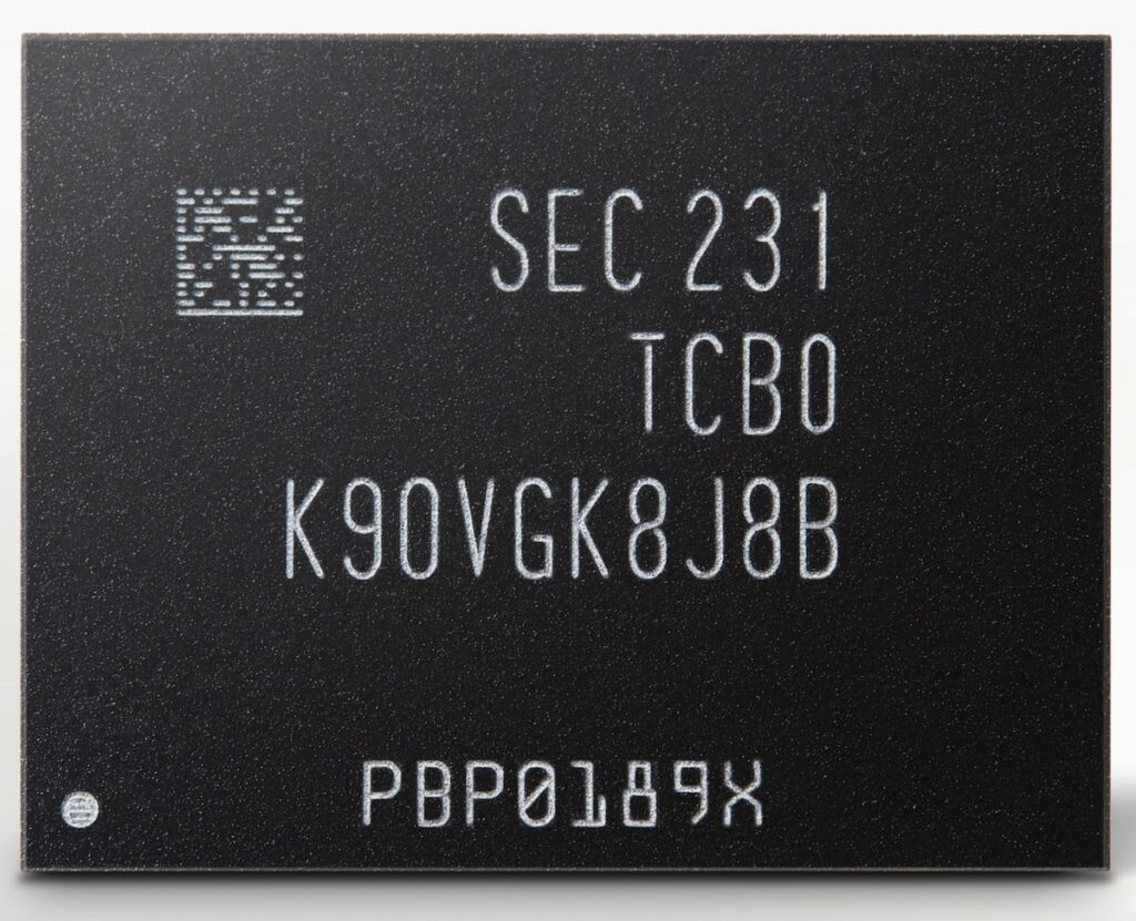 Samsung 8th-Gen V-NAND die pack