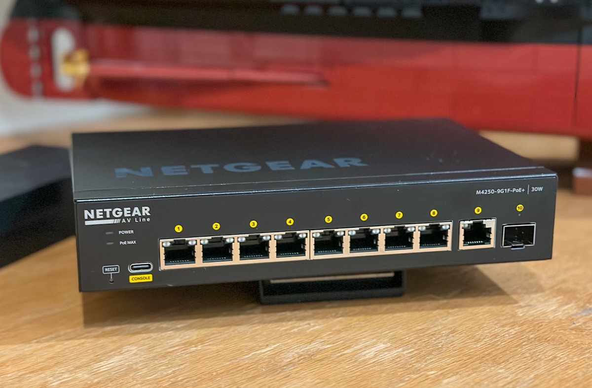 NETGEAR-GSM: Managed Network Switches for OmniStream Systems