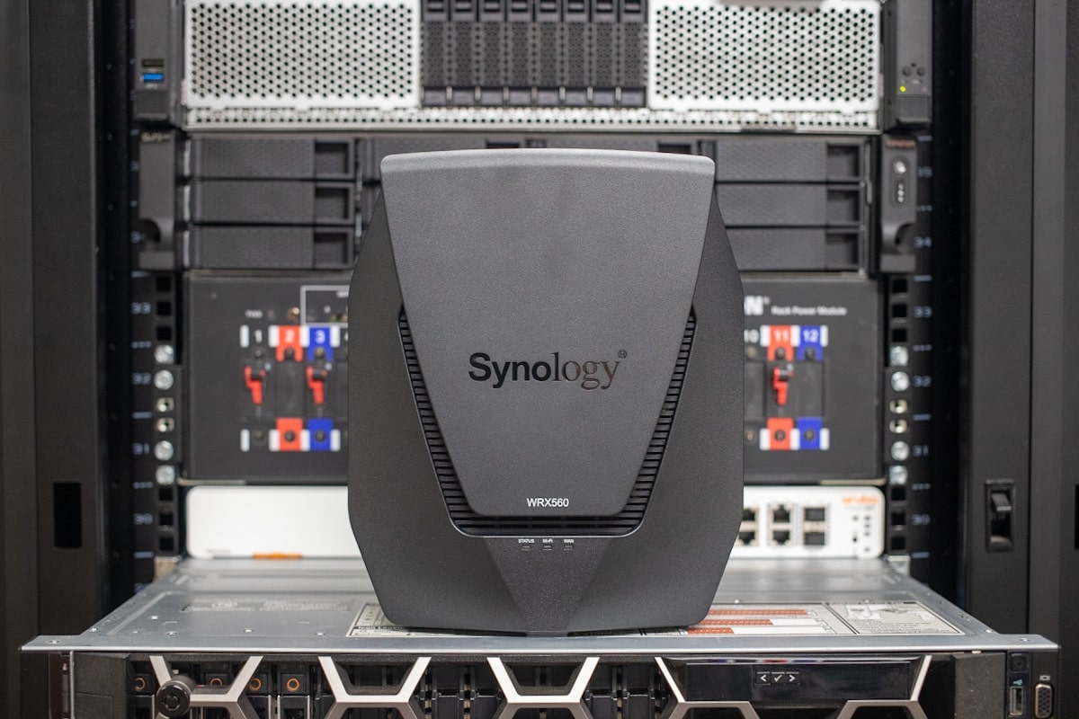 Synology WRX560