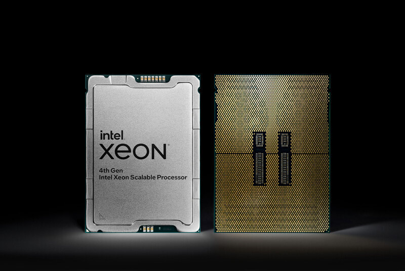 Intel 4th Gen Xeon processor front and back
