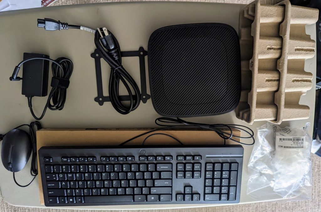 HP t655 Thin Client keyboard and mouse