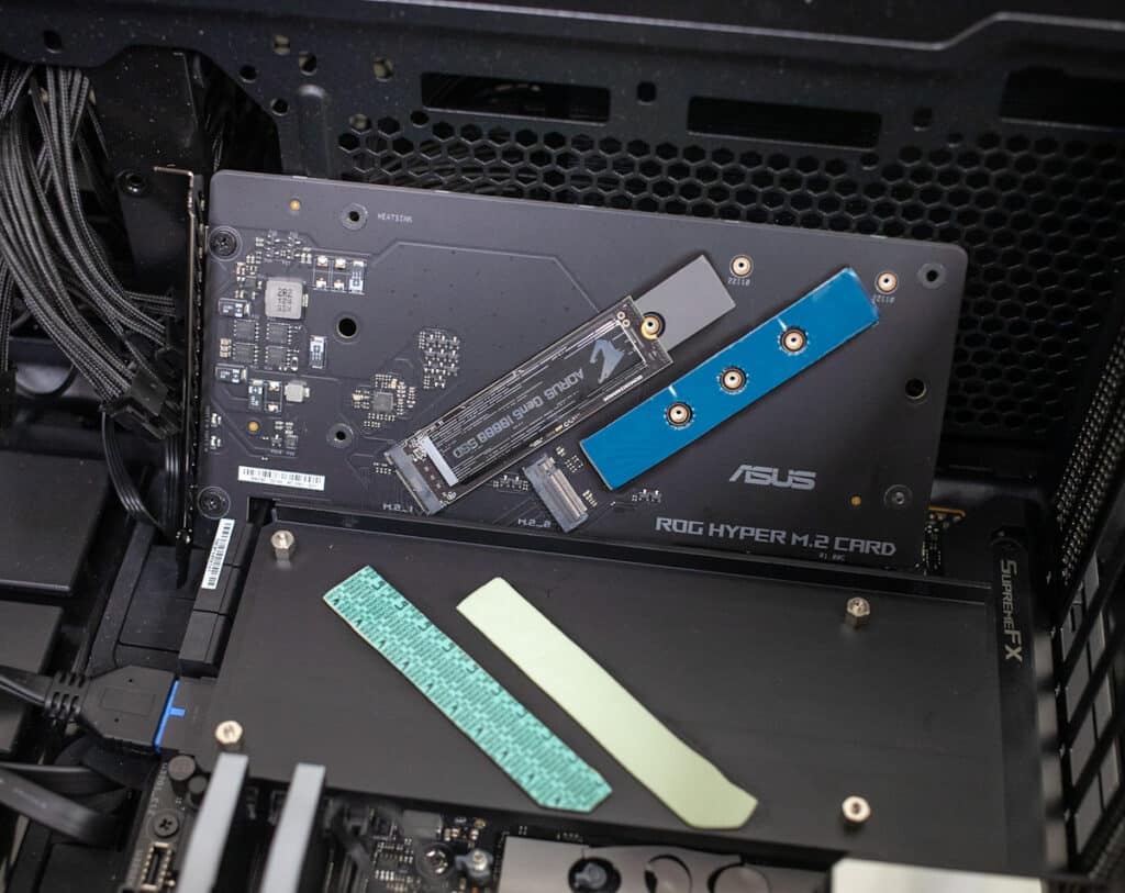 GIGABYTE Shows Off AORUS Gen5 10000 NVMe SSD with a Large Heatsink