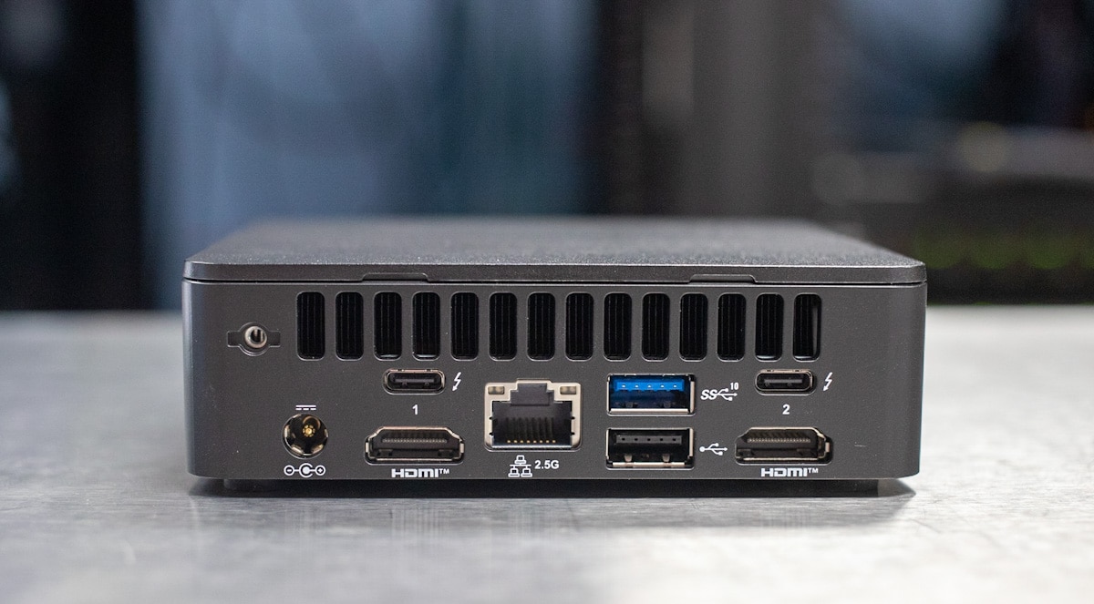 Intel NUC 13 Pro back