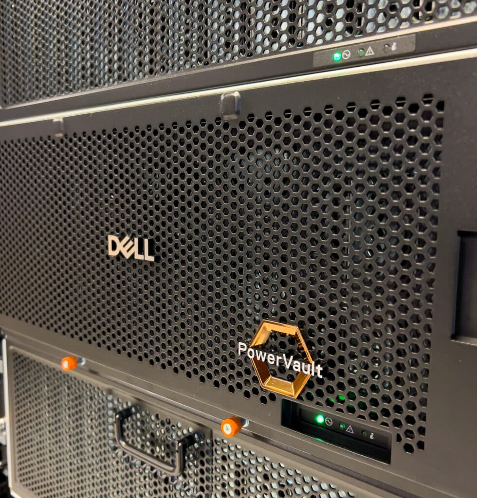 Dell PowerVault MD2460 bezel logo