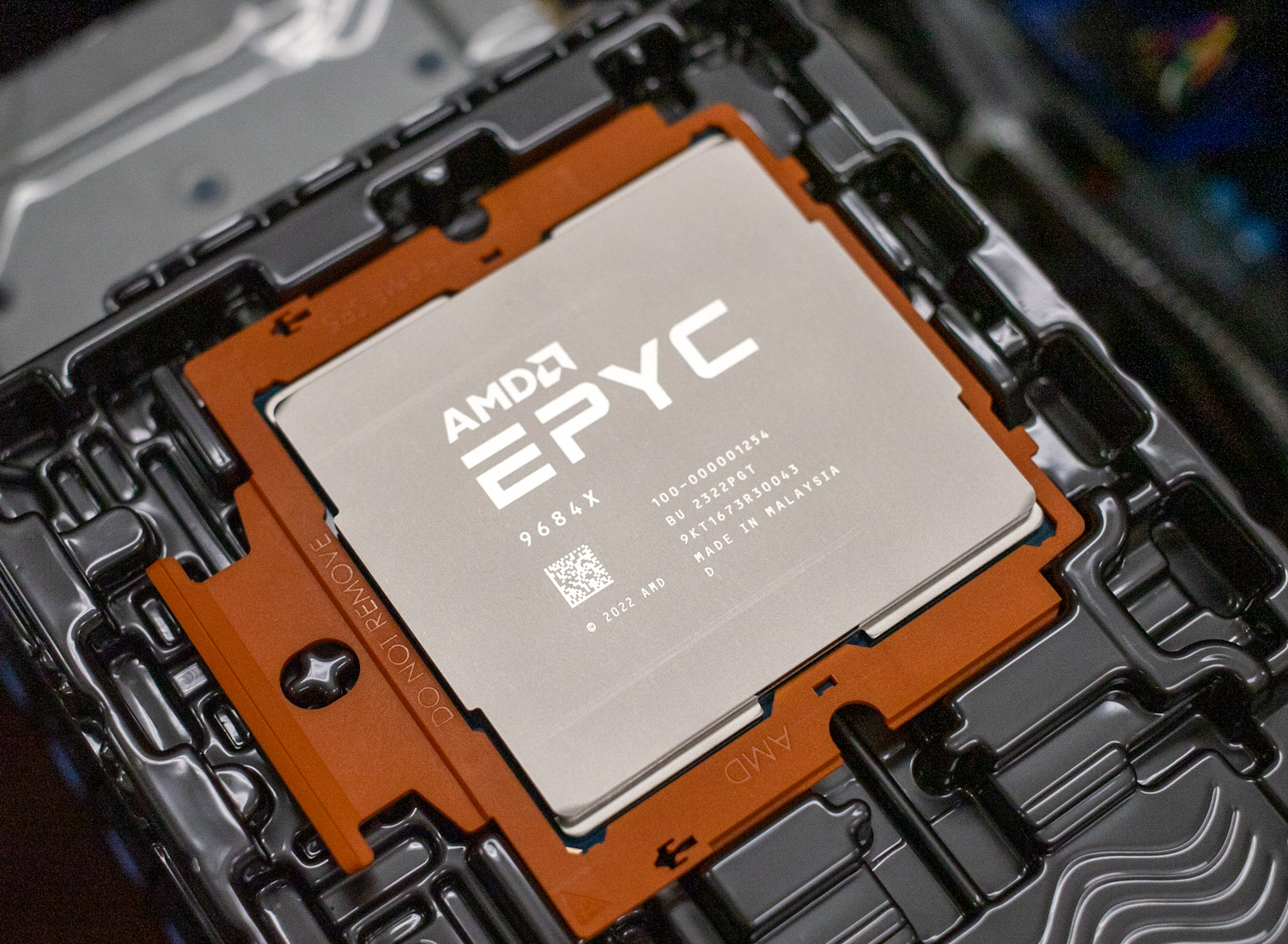 AMD Bergamo CPU 9684X