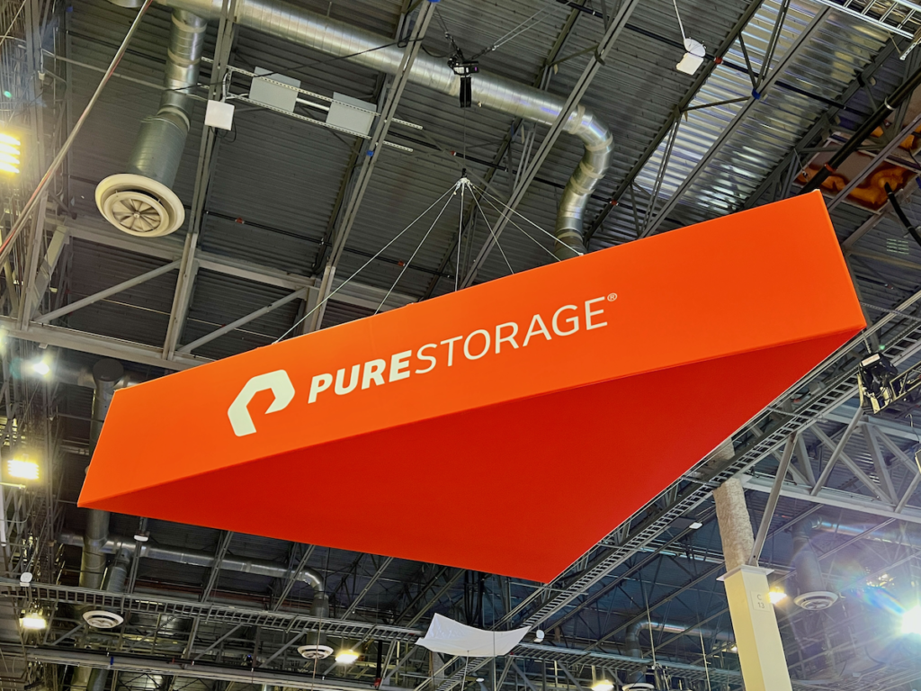 storagereview pur storage logo vmware explore 2023