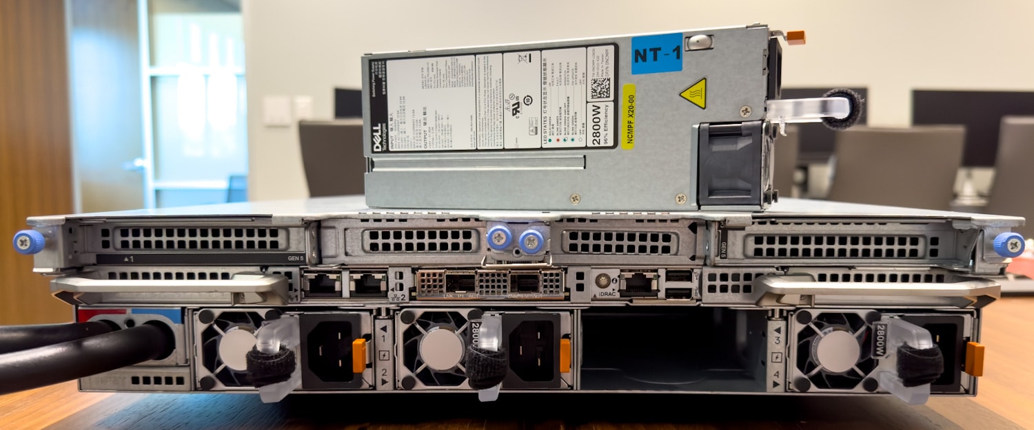 Dell PowerEdge XE9640 rear