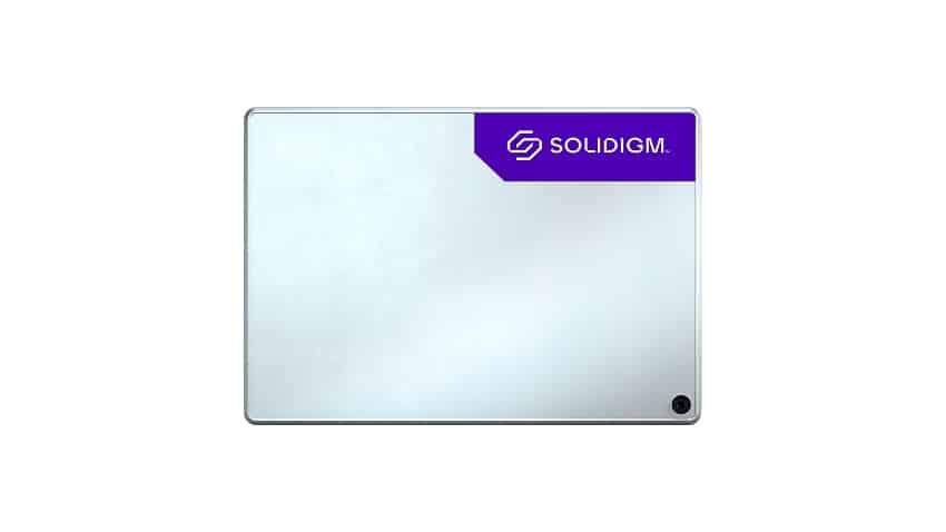 Solidigm D7-P5810 front