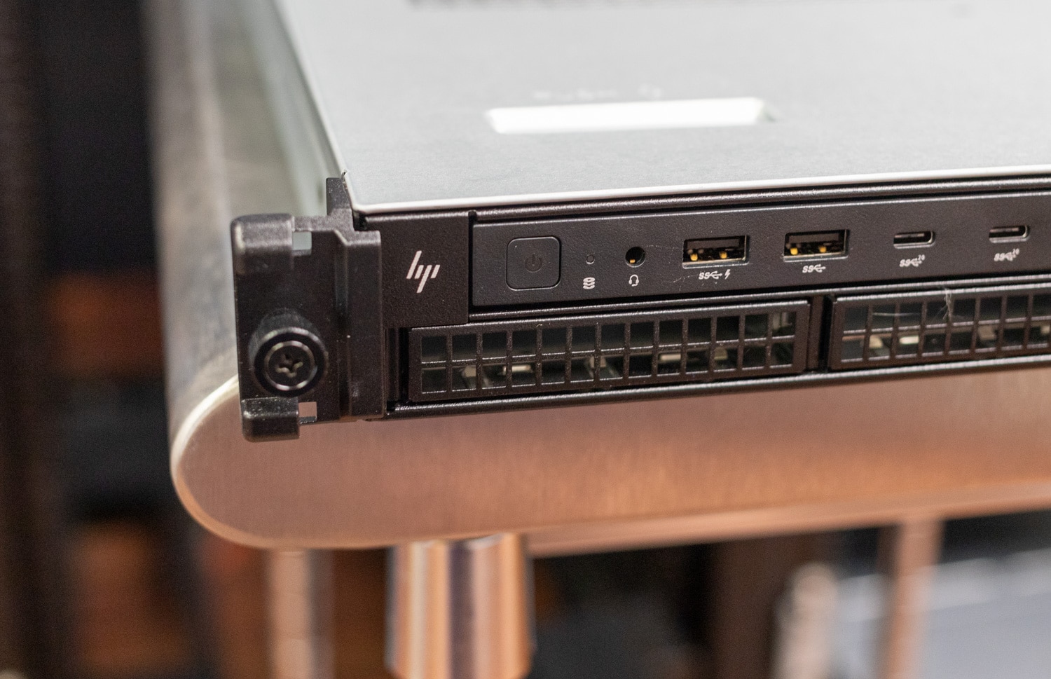 HP Z4 Rack G5 logo tight