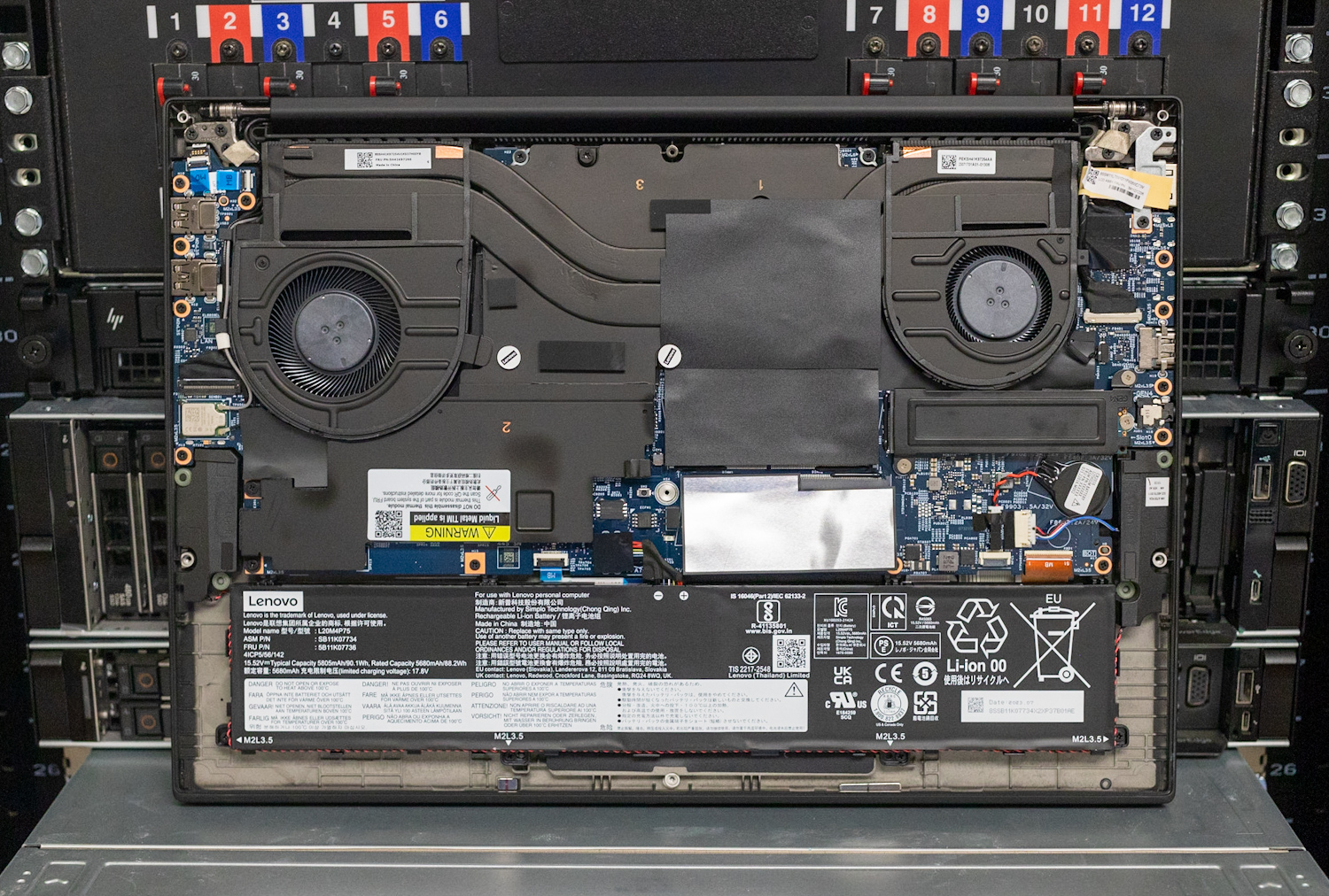 Lenovo ThinkPad P1 Gen 6 inside