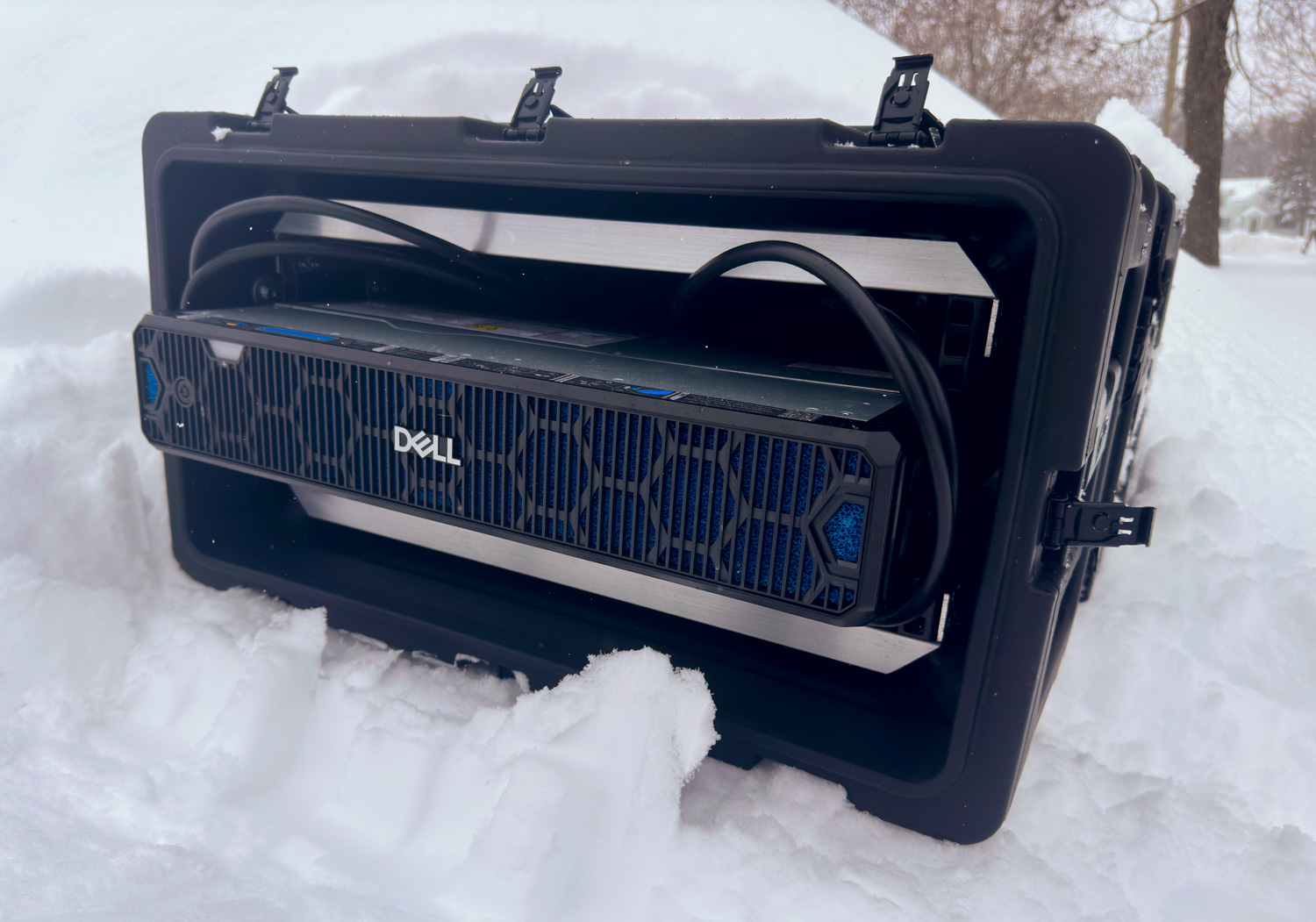 Dell PowerEdge XR7620 in the snow