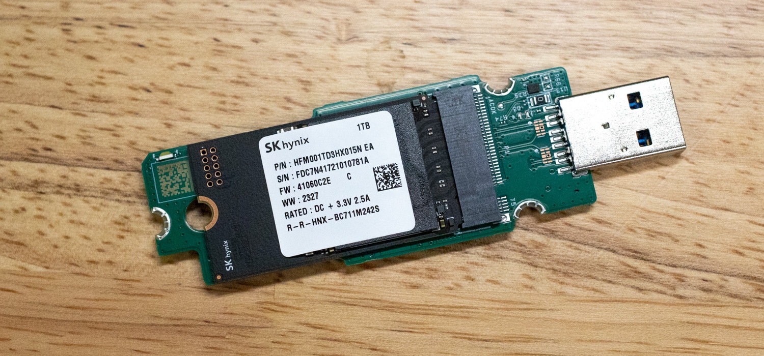 SK Hynix Tube T31 im Inneren der SSD