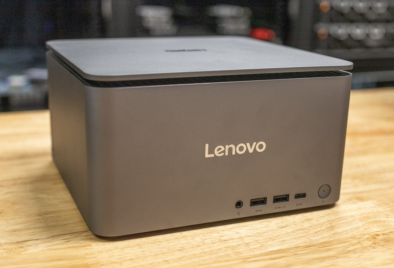 Lenovo ThinkCentre Neo Ultra Front