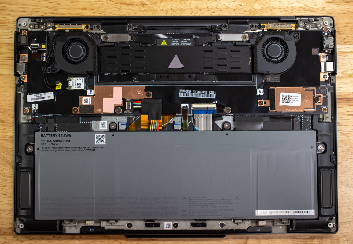 Lenovo ThinkPad X9 14 Aura Edition inside