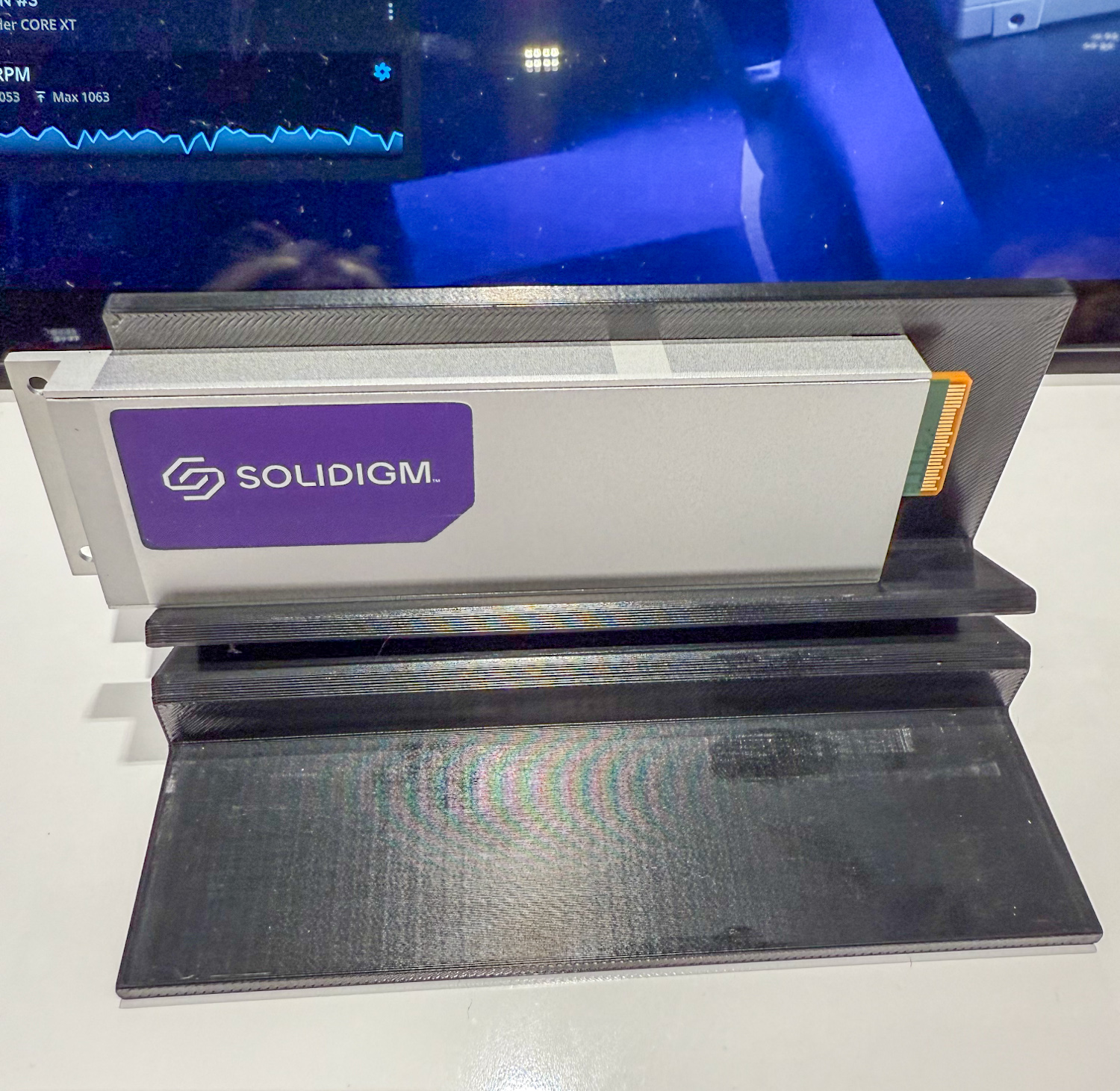 Liquid-Cooled SSD for AI Servers SOlidigm SSD