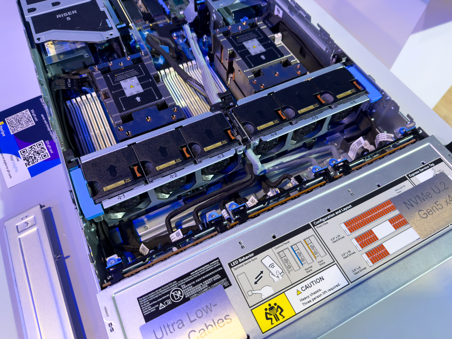 Dell PowerEdge R7725xd PCIe Cabling for SSDs